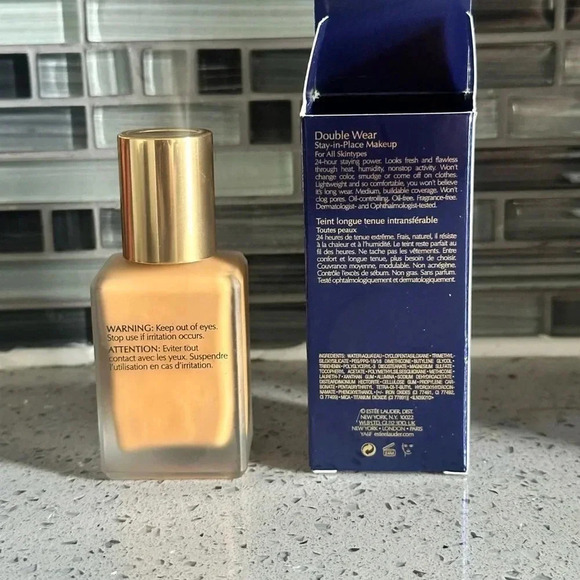 *NEW* ESTÉE LAUDER double wear stay-in-place makeup. SPF10 Hazel 4W4 foundation! - Picture 3 of 6